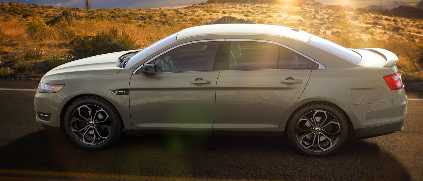 2018 Ford Taurus White Gold Exterior Color