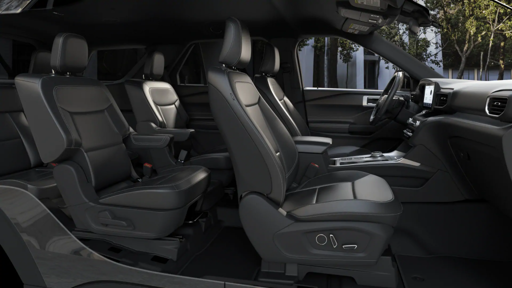 2020 Ford Explorer XLT ActiveX™ ebony trim