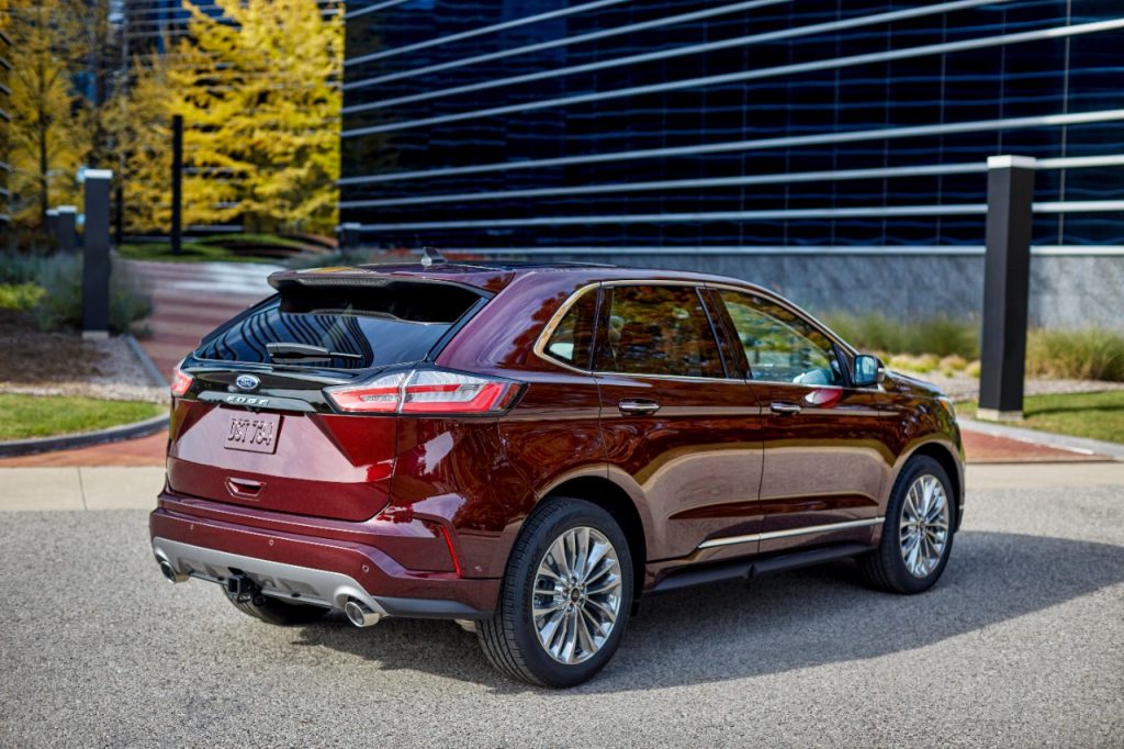 2021 Ford Edge exterior styling from rear