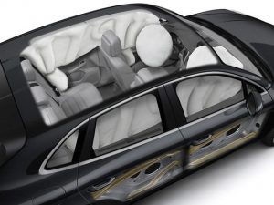 2018 Porsche Macan safety airbags in cabin