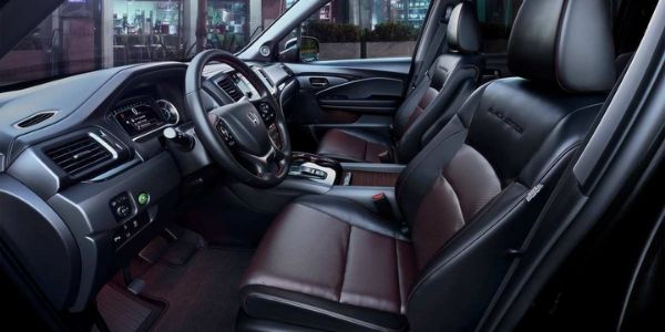 2020 Honda Pilot Black Edition Front Seat Interior