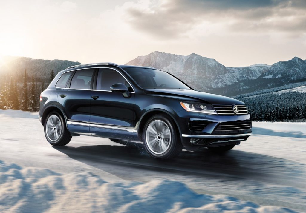 Safety Features 2018 VW Touareg Serving Chicago 