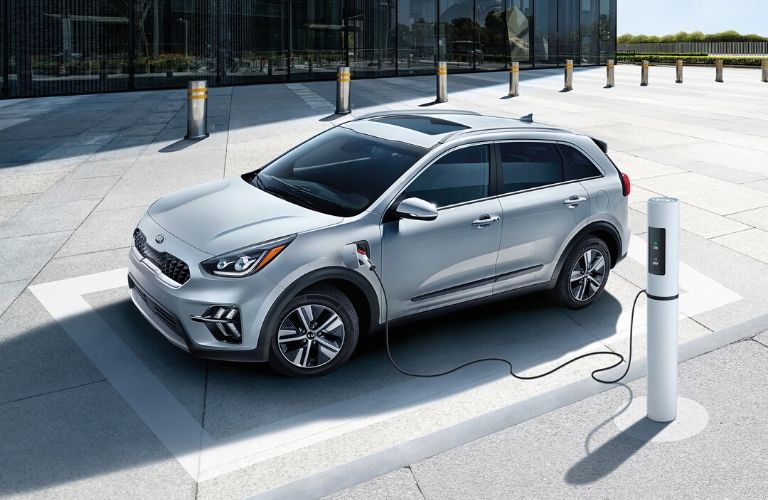 leven Er is behoefte aan muur What Are the Differences Between the Three Different 2020 Kia Niro Models?