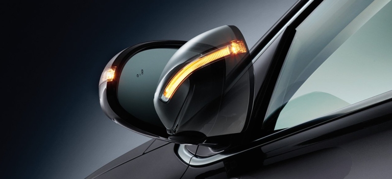 2019 Kia Sportage with power folding mirrors