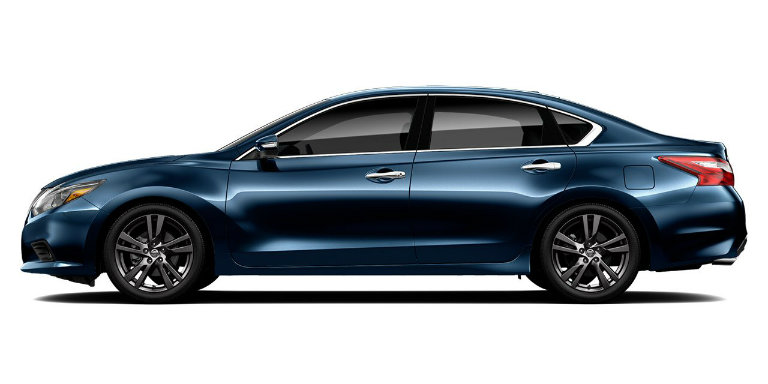 2018-Nissan-Altima-in-Storm-Blue