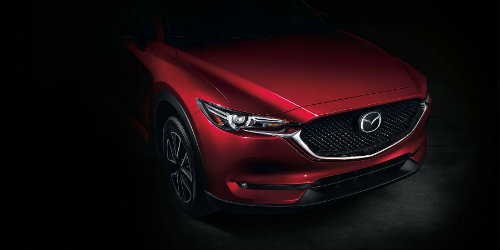 2018 mazda cx-5 close up of front hood
