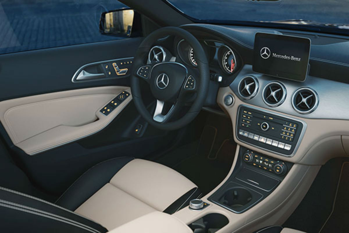 Driver's cockpit of the 2018 Mercedes-Benz GLA SUV
