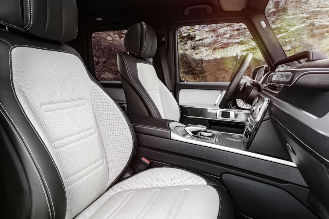 Side view of the 2019 Mercedes-Benz G-Class' front seats