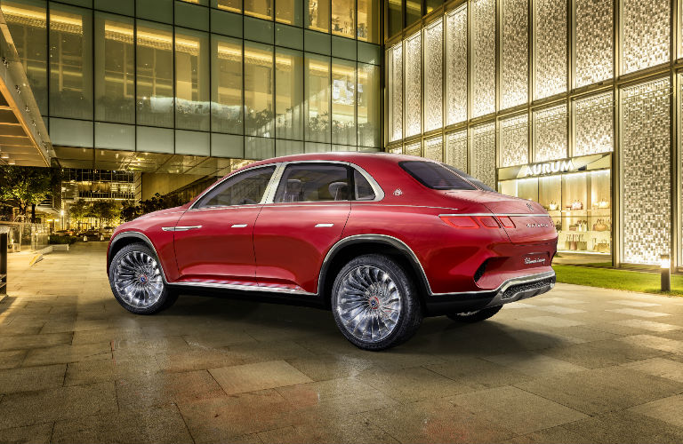Vision Mercedes-Maybach Ultimate Luxury in Red Rear View