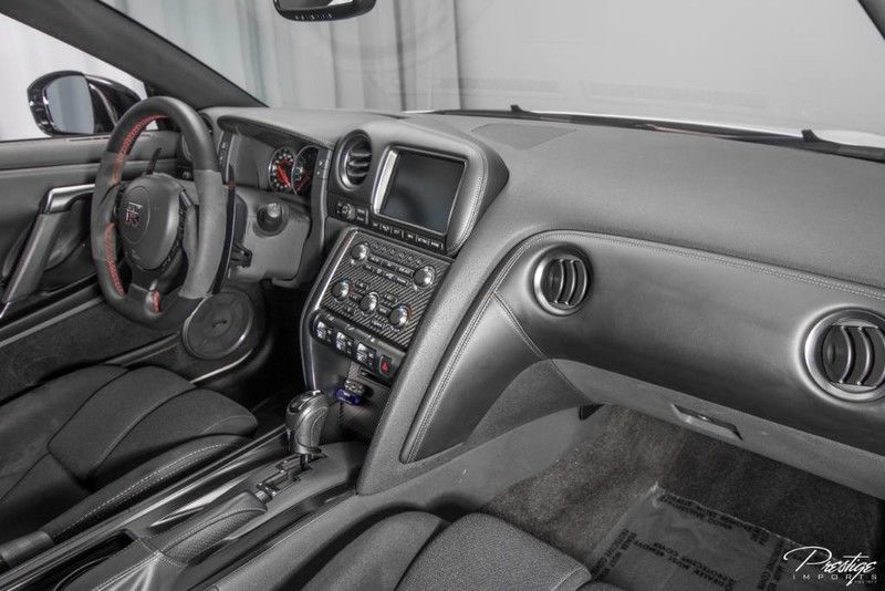 2013 Nissan GT-R Premium Interior Cabin Dashboard