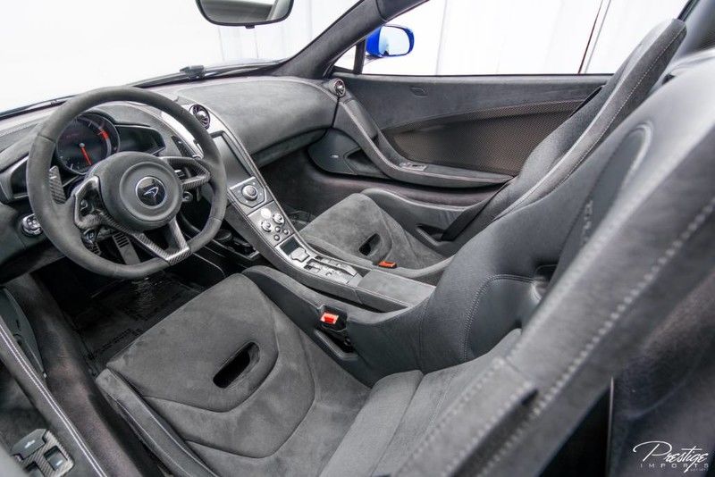 2016 McLaren 675LT Interior Cabin Dashboard