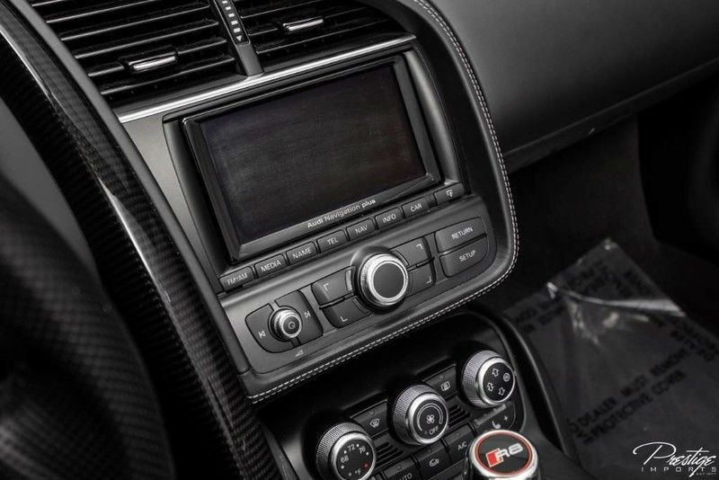2014 Audi R8 V10 Spyder Interior Cabin Display Audio