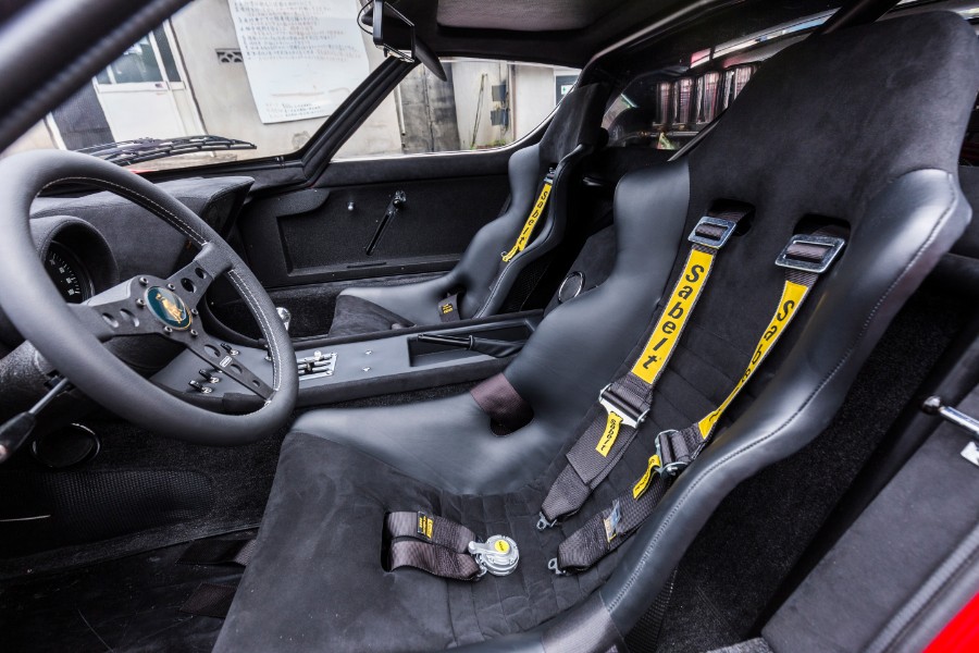 Restored-Lamborghini-Miura-SVR-Interior-Cabin-Front-Seating_o