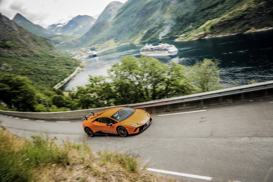 Lamborghini-Models-at-the-Avventura-2018-in-Norway-10