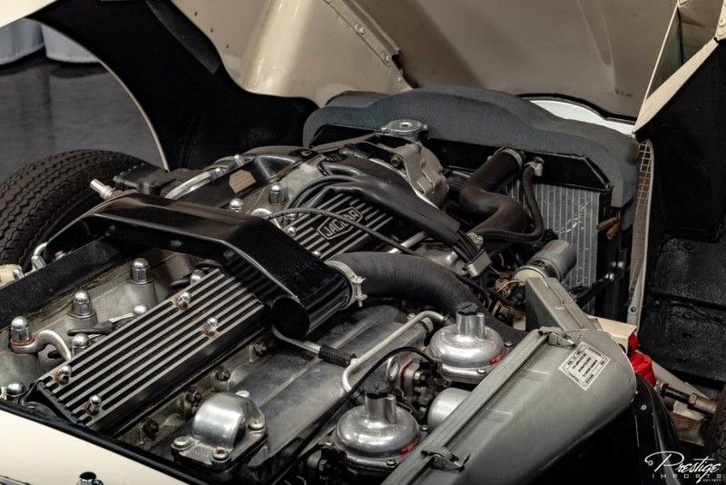 1970 Jaguar E-Type Interior Engine Bay