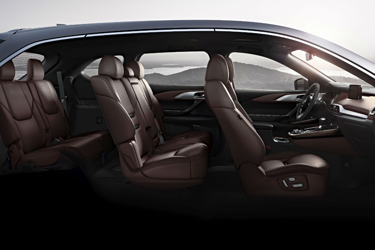 Side view of the three-rows of seating in the 2019 Mazda CX-9