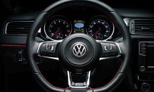 2018 Volkswagen Jetta steering wheel